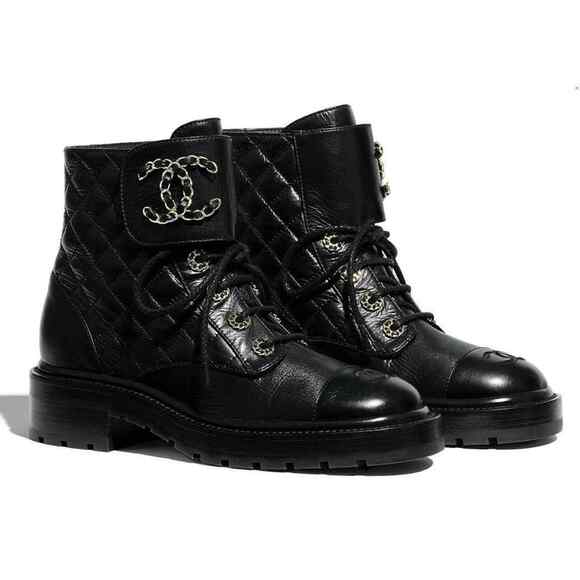 Chanel 21A Black Quilted Gold CC Chain Combat Lace Up Tie Ankle Short Boots 41 - Picture 3 of 12